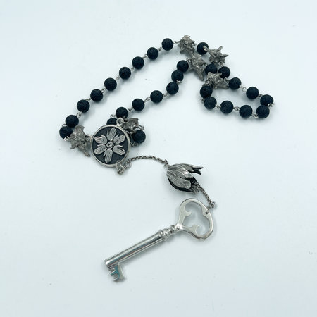 Hekataeon Metal Key with Vertebrae Prayer Beads