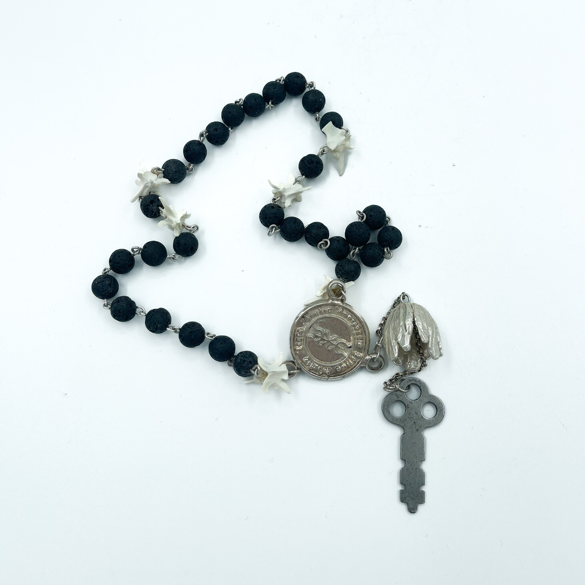 Hekataeon Metal Key Prayer Beads