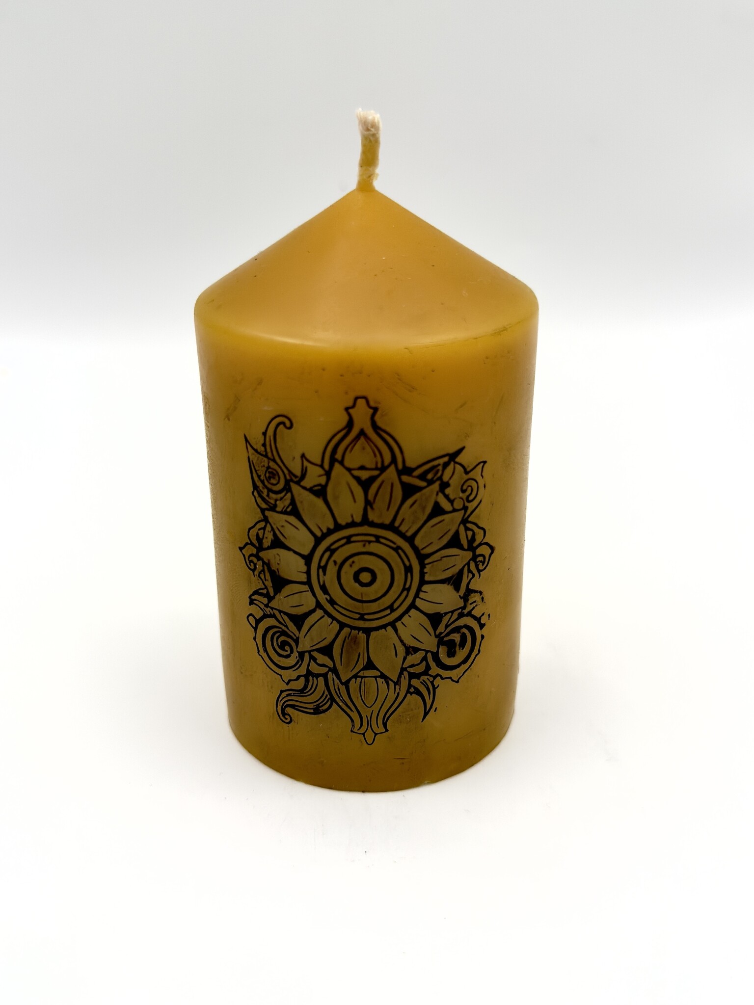 Natural Bees Wax Etched Mandala Candle