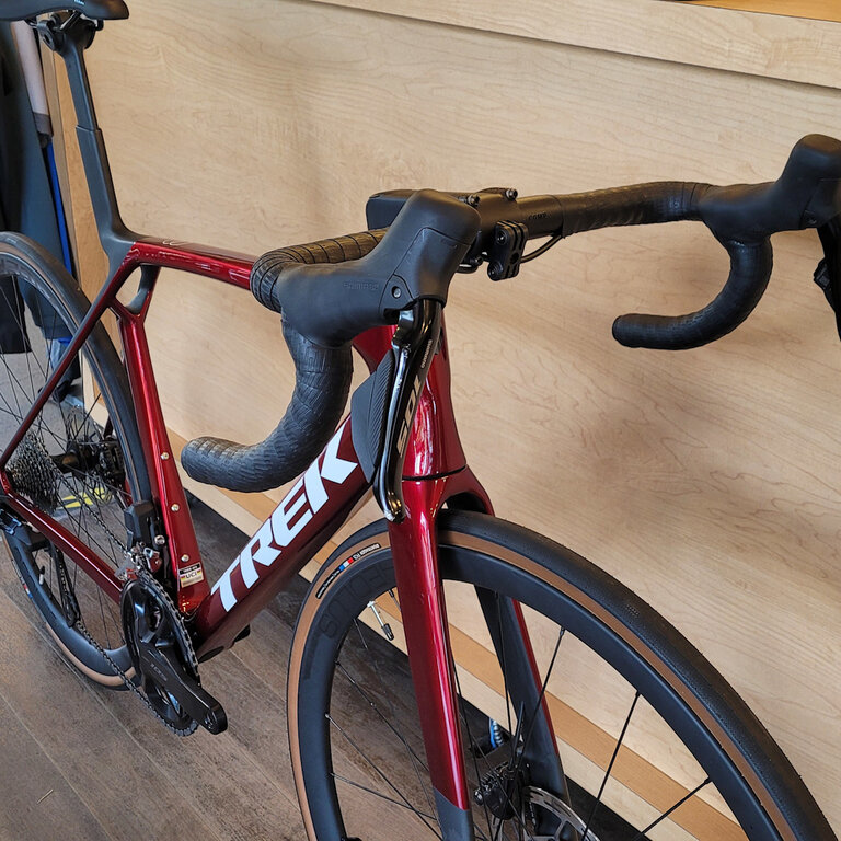 Trek Vélo Trek Madone SL 6 Gen 8 2025 rouge Crimson ML (DEMO)