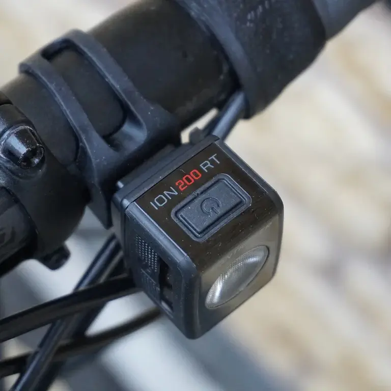 Trek Lumières Trek Ion Pro / Flare RT