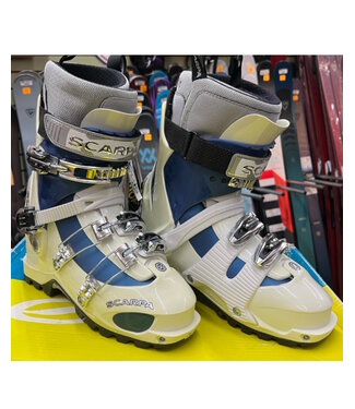 Scarpa DIVA AT BOOT