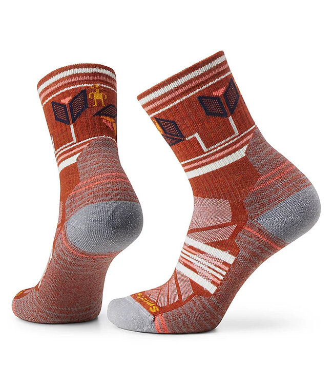 Hike Castle Peak Pattern Mid Crew Socks Light Cushion