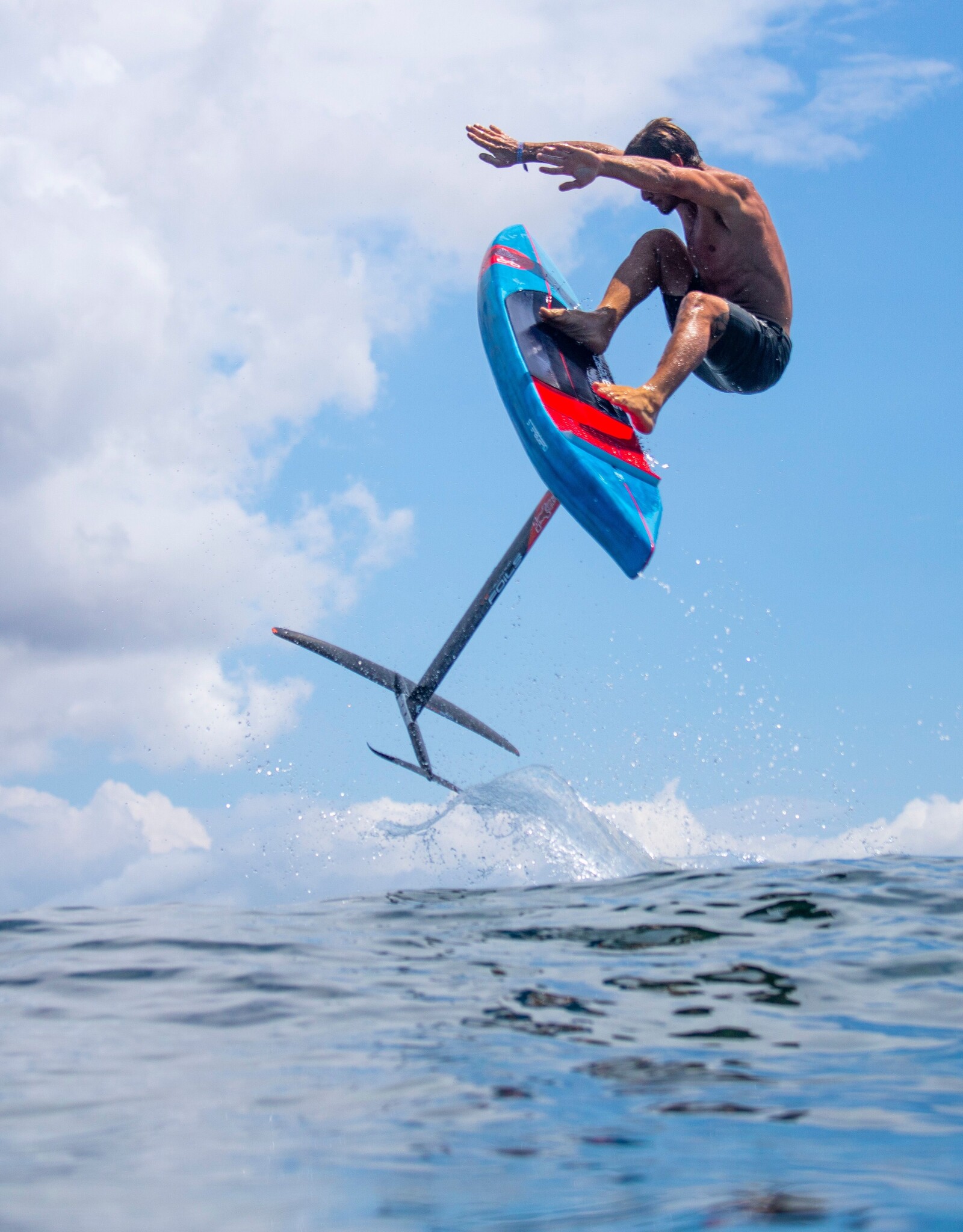 Starboard 2025 STARBOARD ACE FOIL LIGHTNING 7'5 X 15" BLUE CARBON - NO FOOTSTRAPS