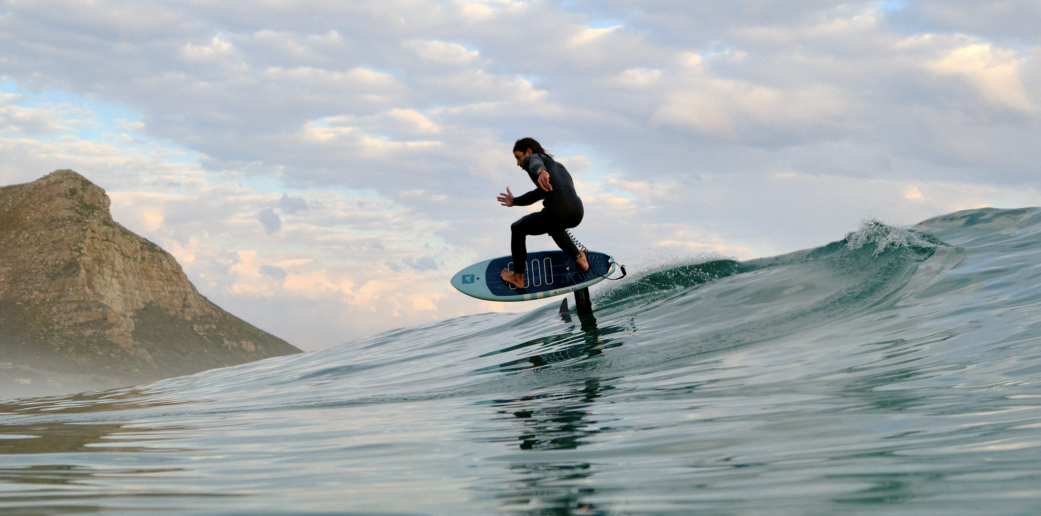 Donovan Wickman surfing the Ak Phazer 