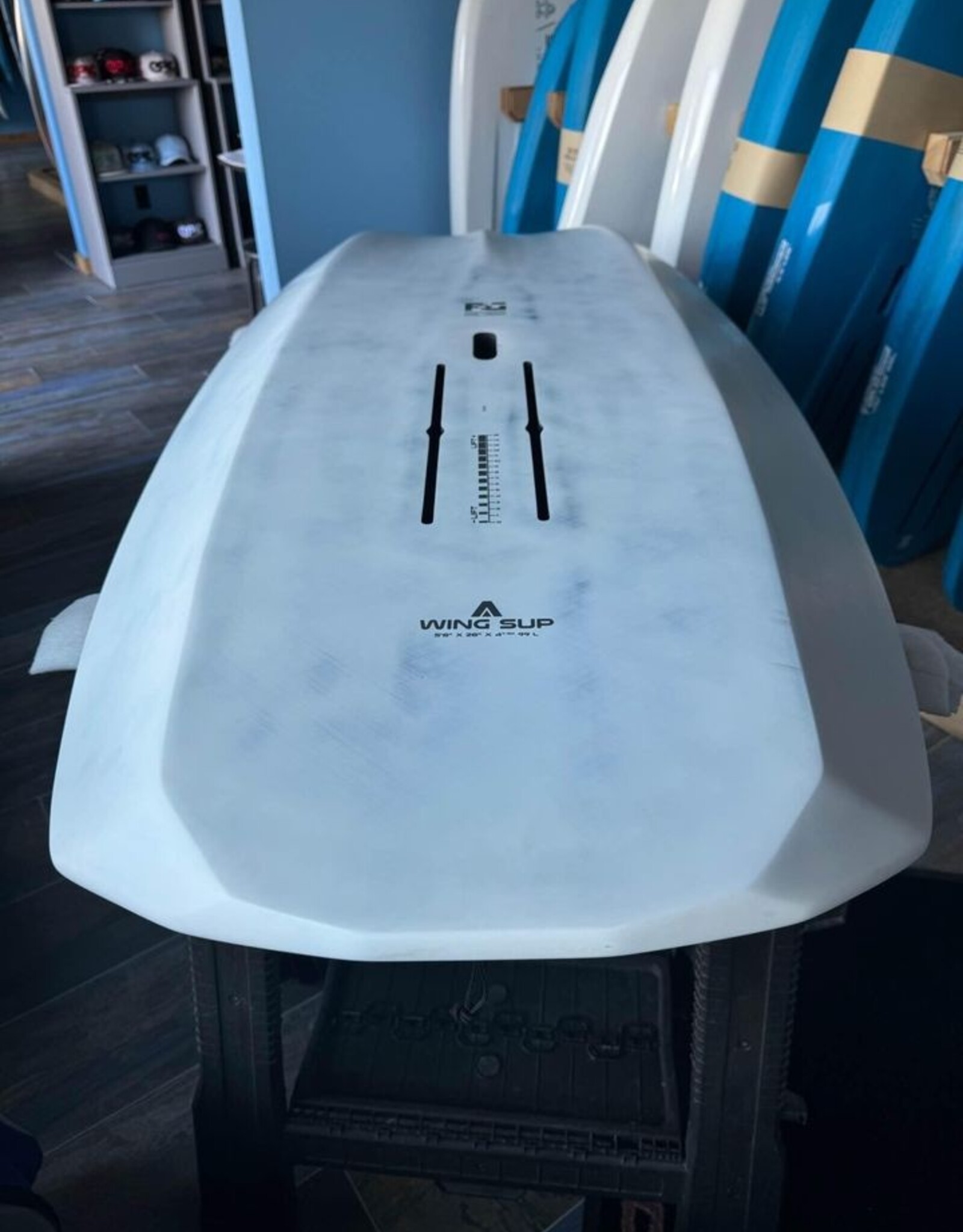 USED ARMSTRONG FG WING SUP 5'8 X 28 USED ARMSTRONG FG WING SUP 5'8 X 28