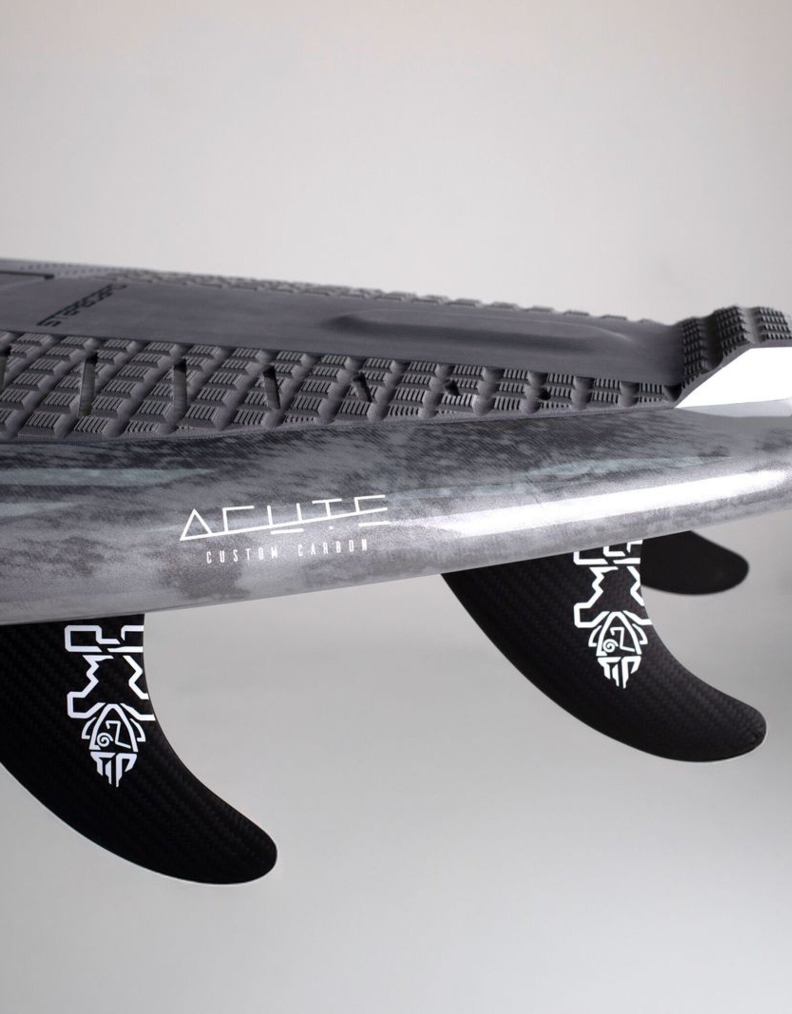 Starboard 2026 STARBOARD SPICE 8'2 X 30.75" ACUTE CARBON - SPRING 2026 DELIVERY