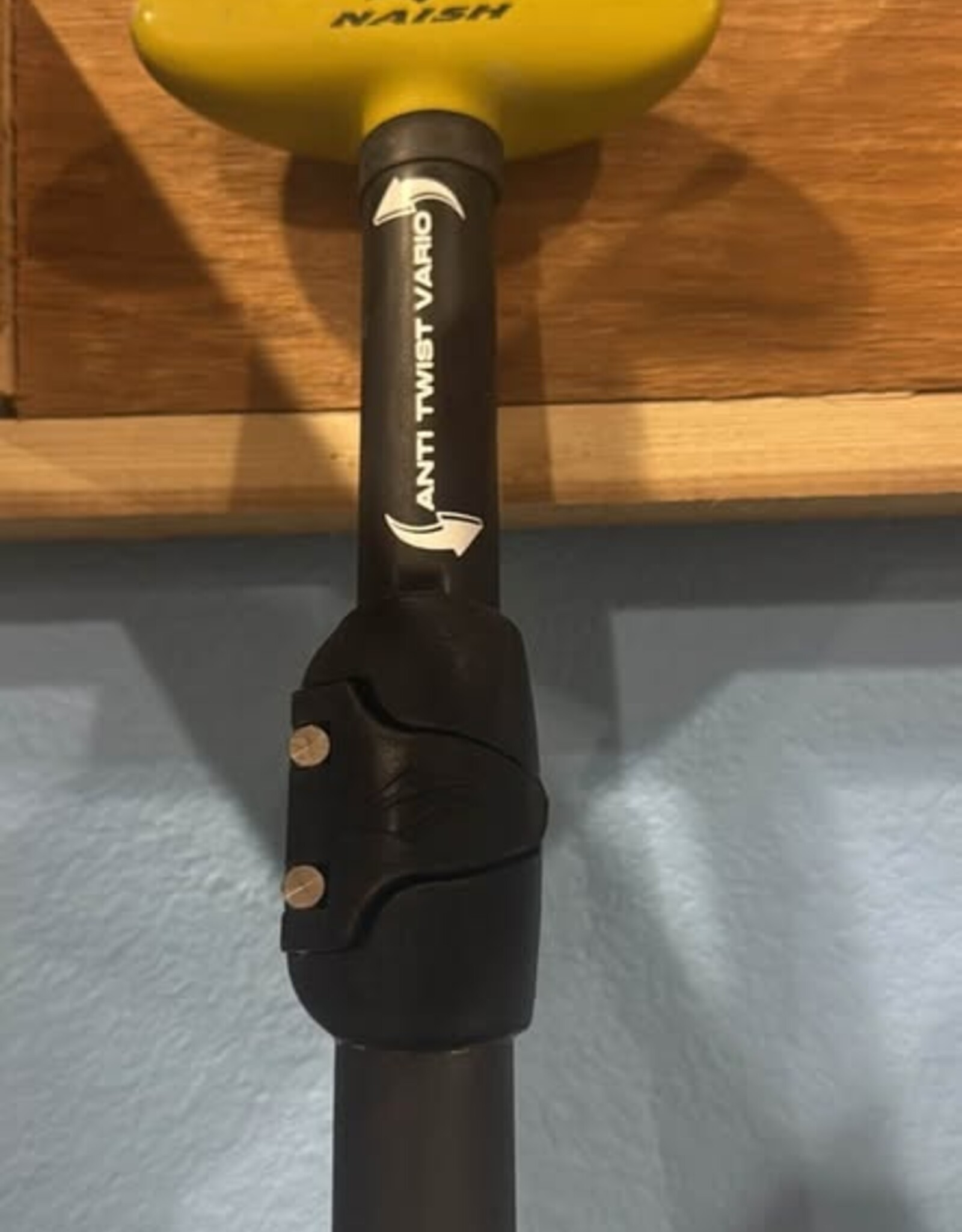 Used Adjustable Naish Makani 8.0 2 pc paddle