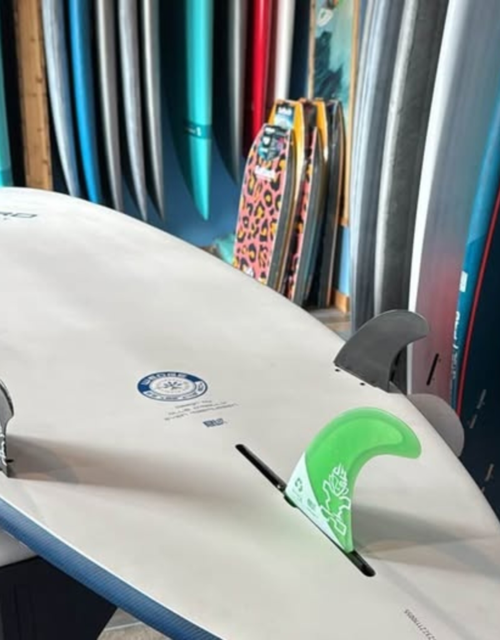 Starboard USED- 2022  STARBOARD 9'2" x 32" WEDGE STARLITE