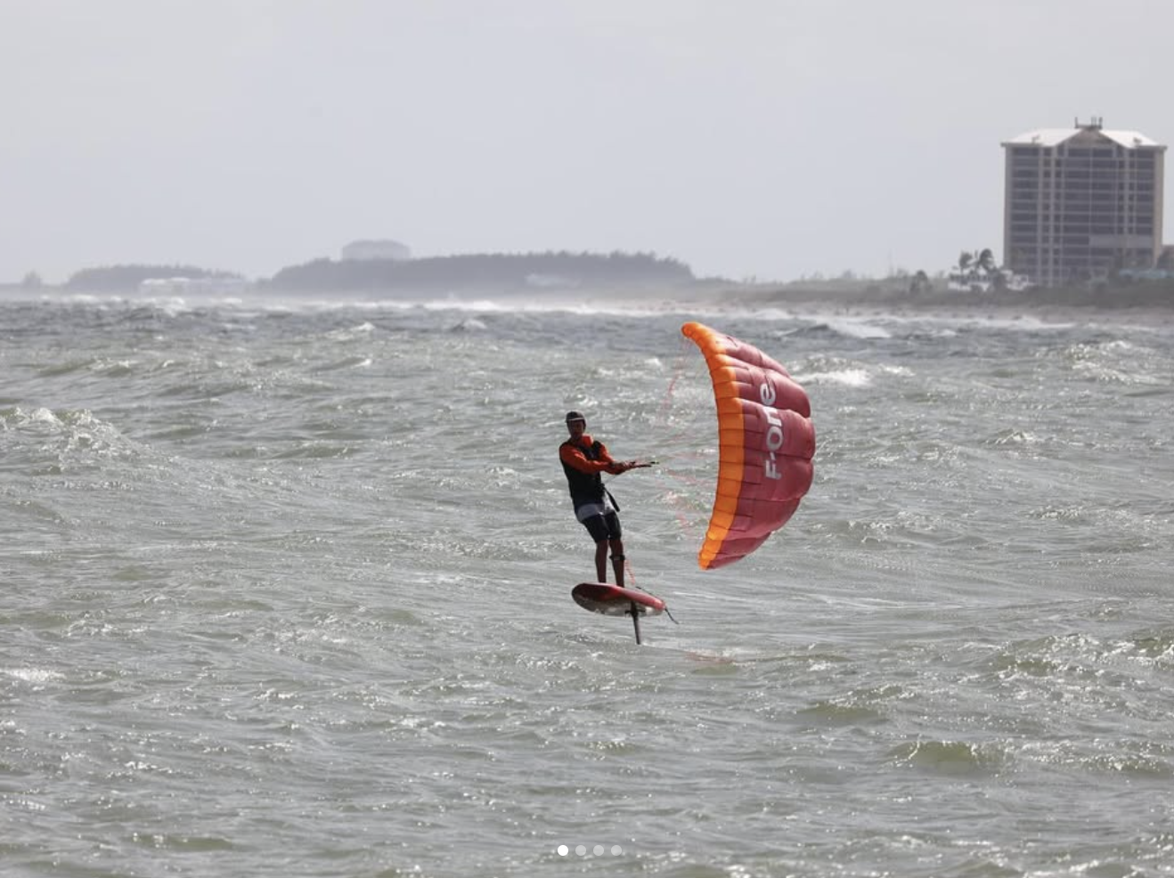 Nicholas Reeser having an efoil session in Florida
