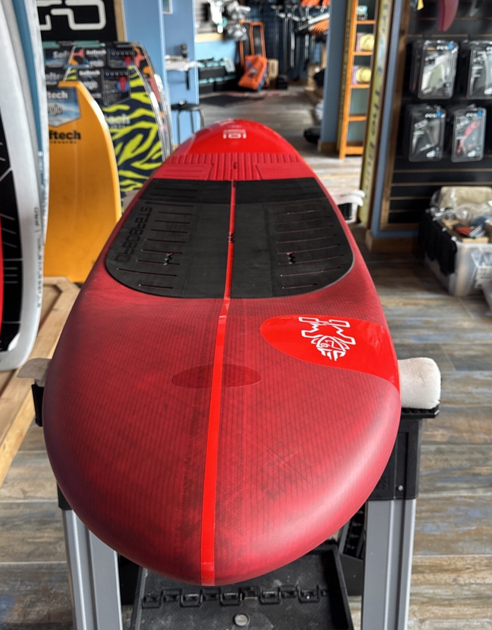 Starboard 2026 STARBOARD  FOILBOARD ABOVE 6'10 X 21" 101L BC
