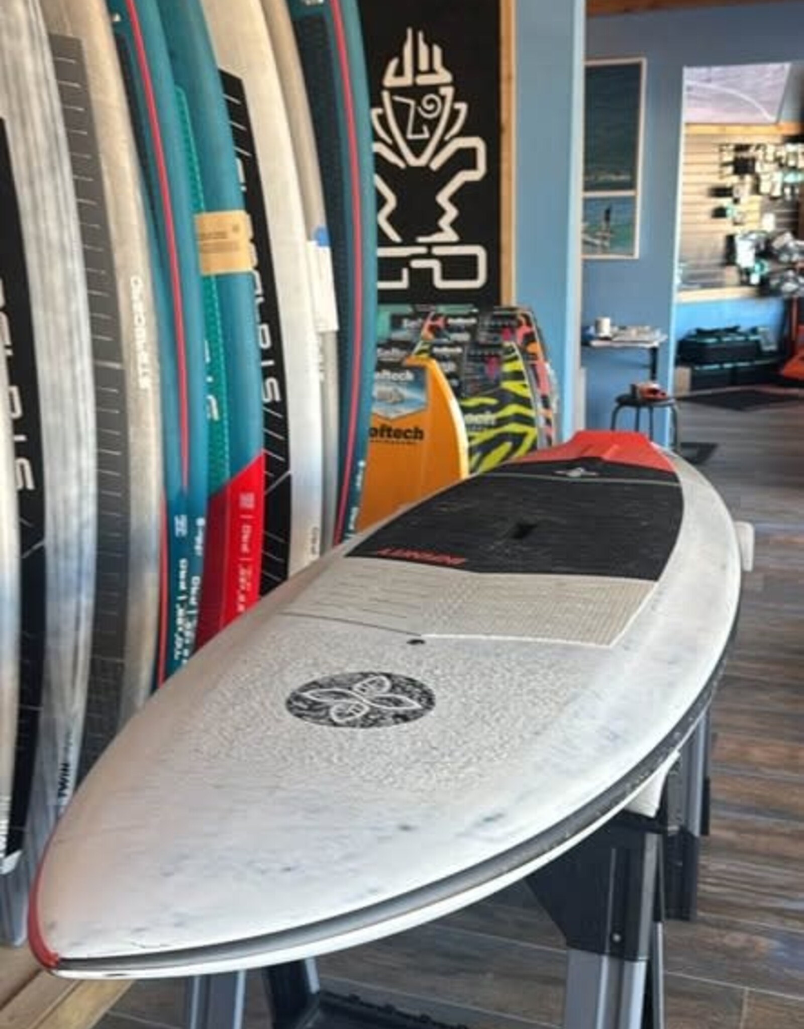 USED Infinity Blurr V3 SUP surf board 8’2x29 110L
