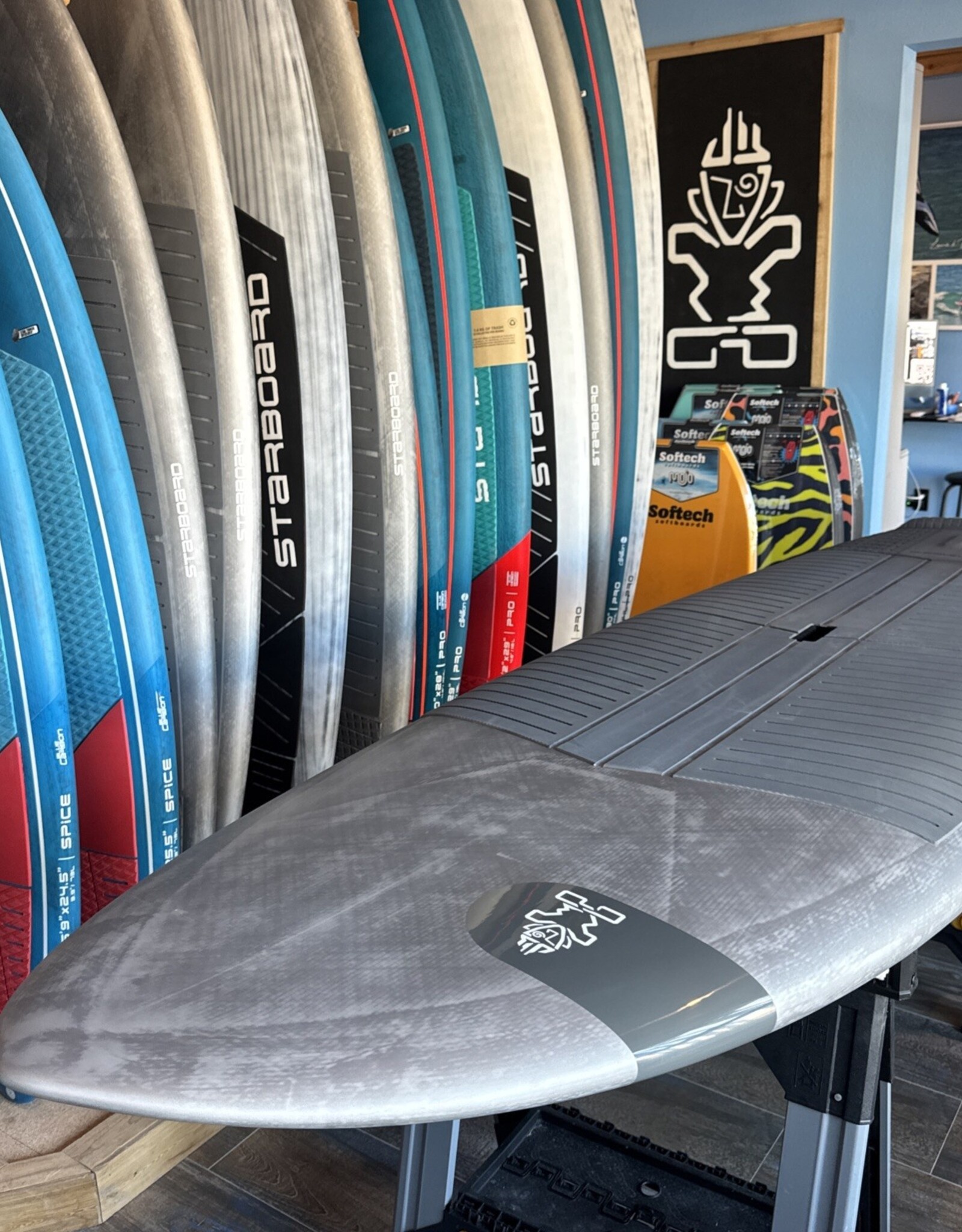 Starboard 2026 STARBOARD TWIN FIN 9'0" X 33" ACUTE CARBON