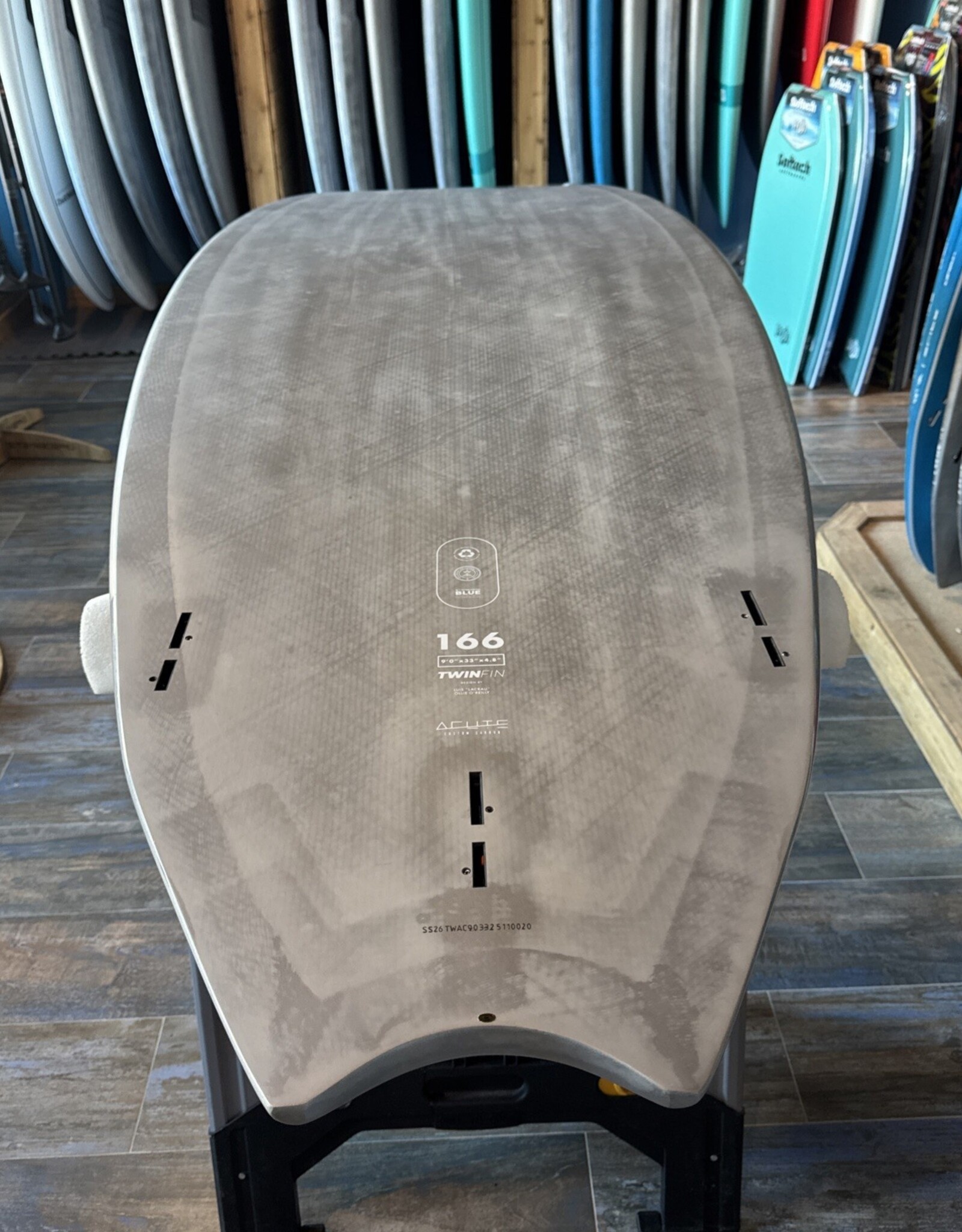 Starboard 2026 STARBOARD TWIN FIN 9'0" X 33" ACUTE CARBON