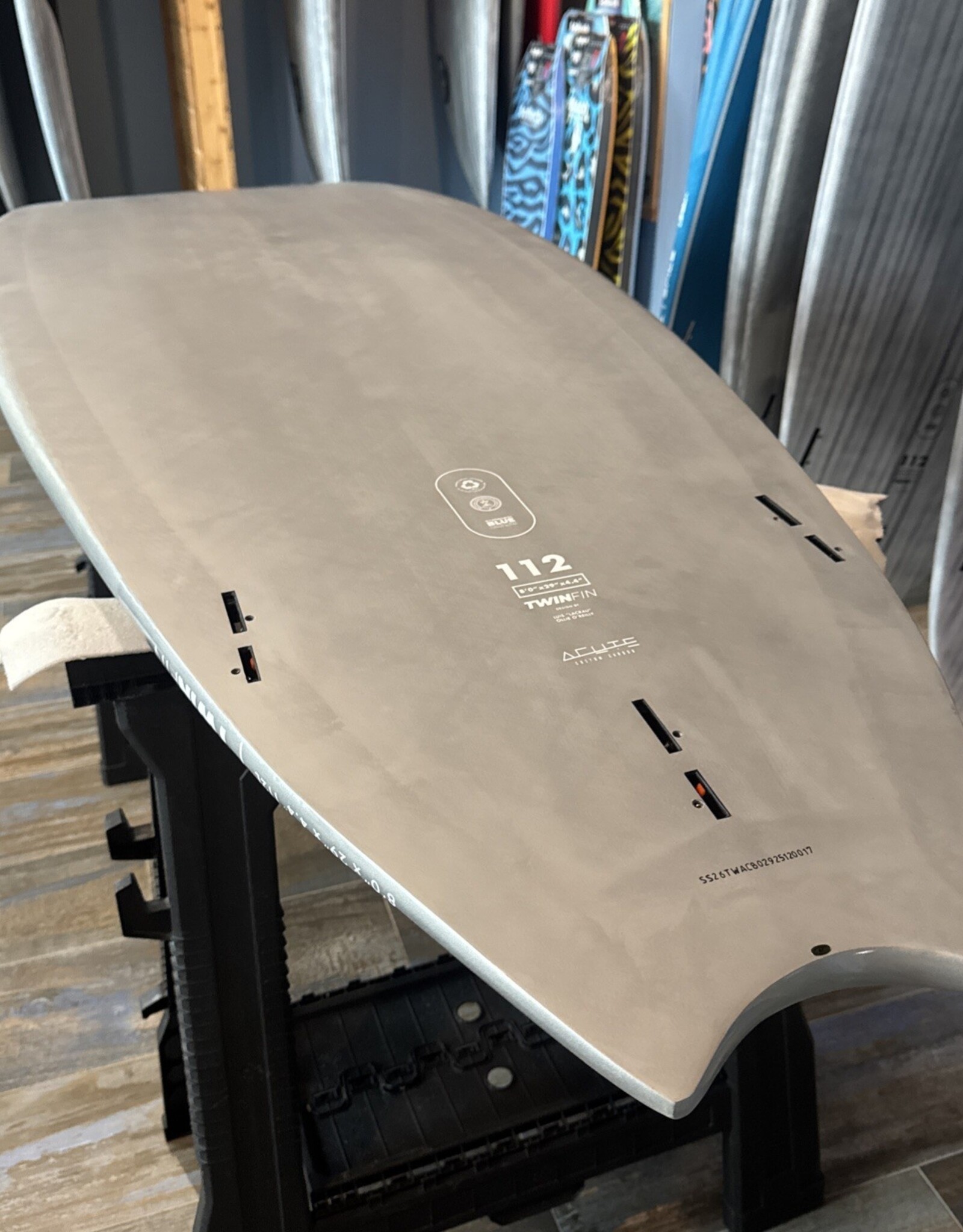 Starboard 2026 STARBOARD TWIN FIN 8'0" X 29" ACUTE CARBON