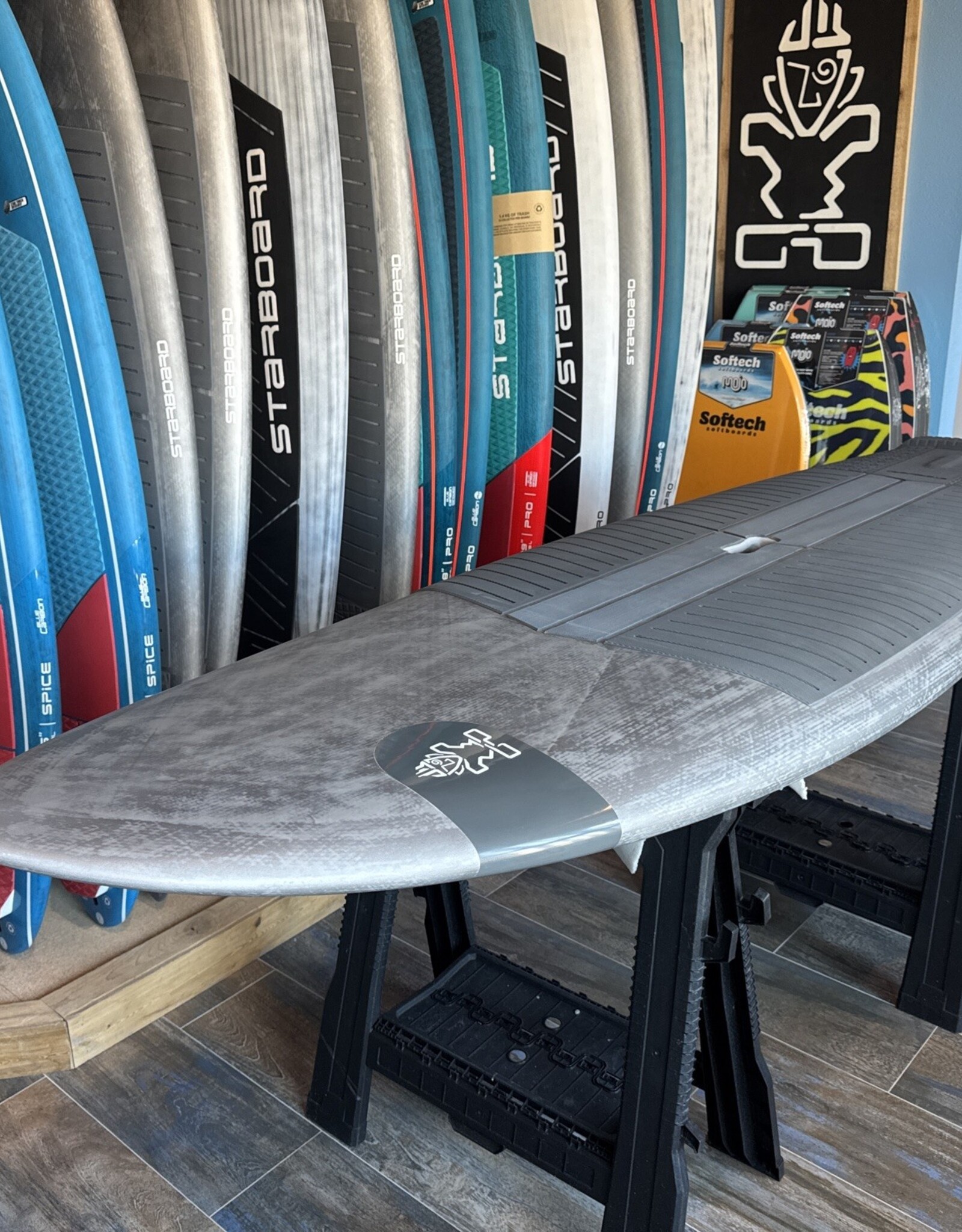 Starboard 2026 STARBOARD TWIN FIN 8'3" X 30" ACUTE CARBON