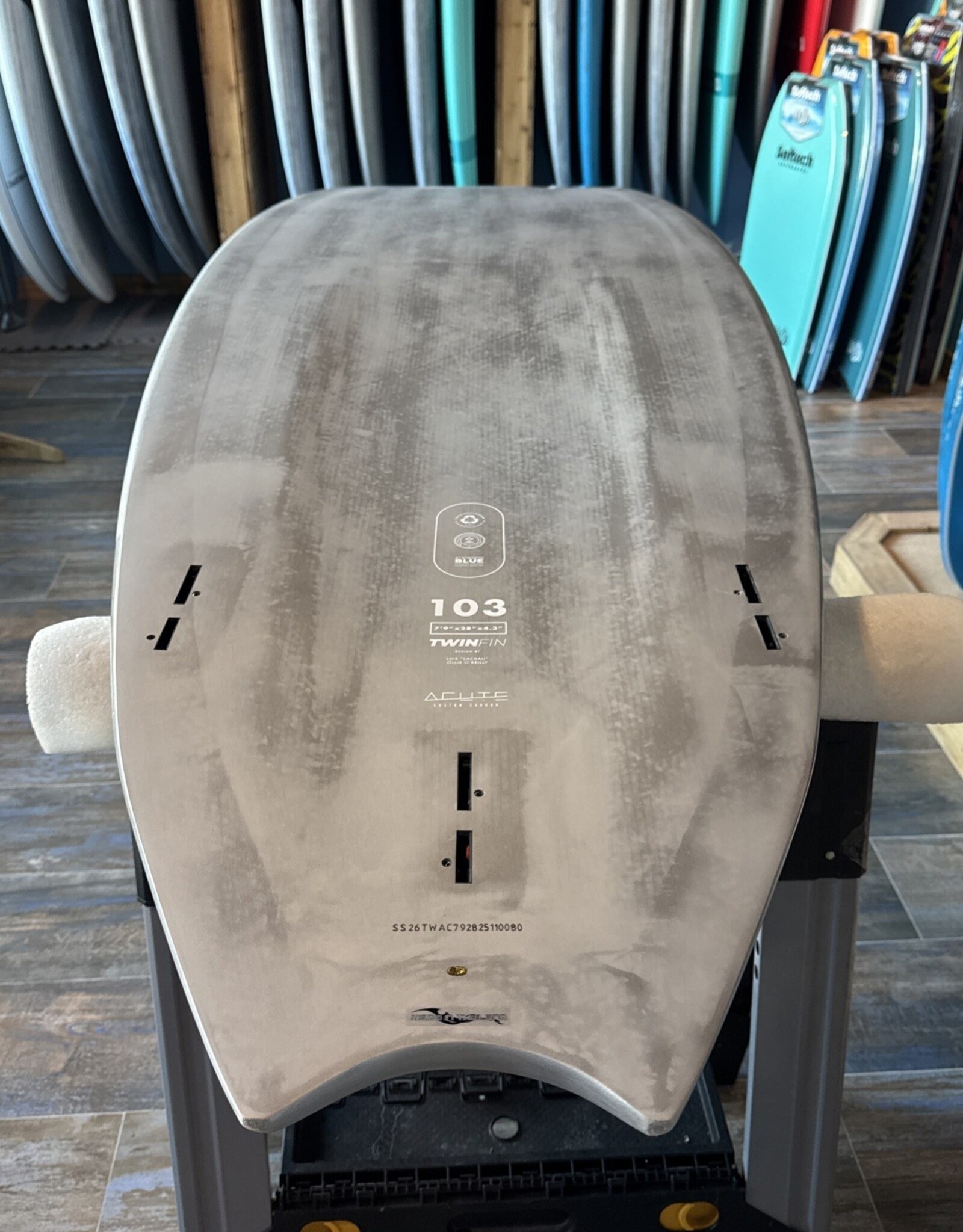 Starboard 2026 STARBOARD TWIN FIN 7'9" X 28" ACUTE CARBON