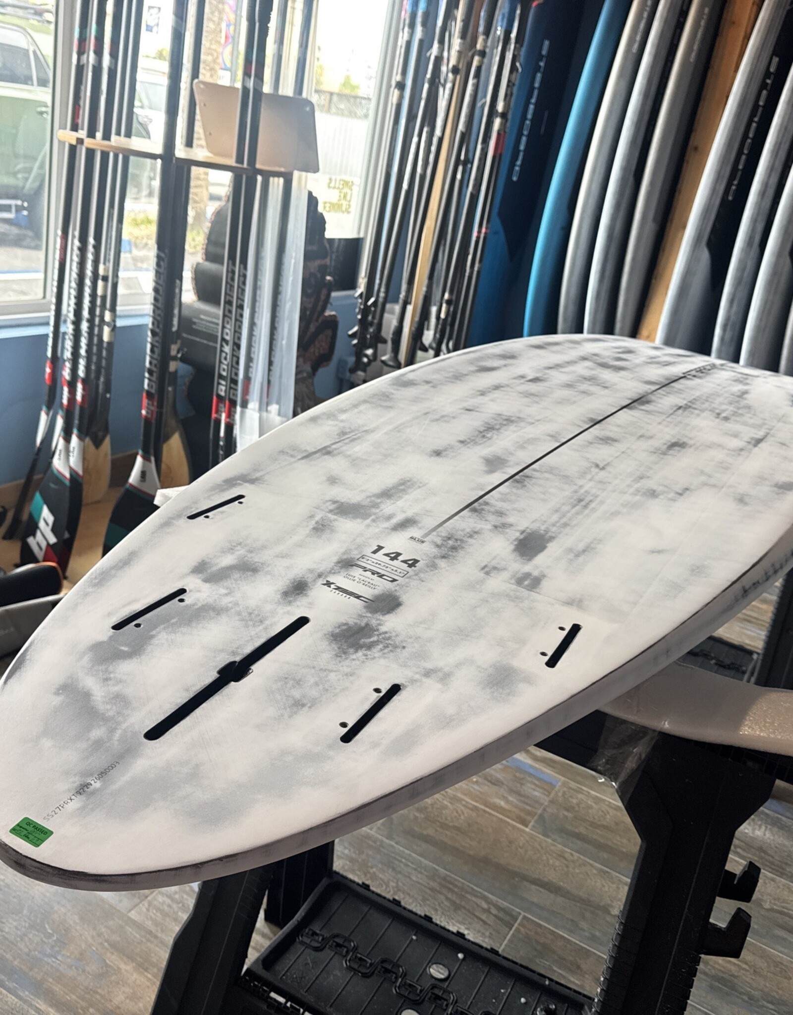 Starboard 2027 STARBOARD PRO 9'2 X 29.75" 144L XTEC CARBON