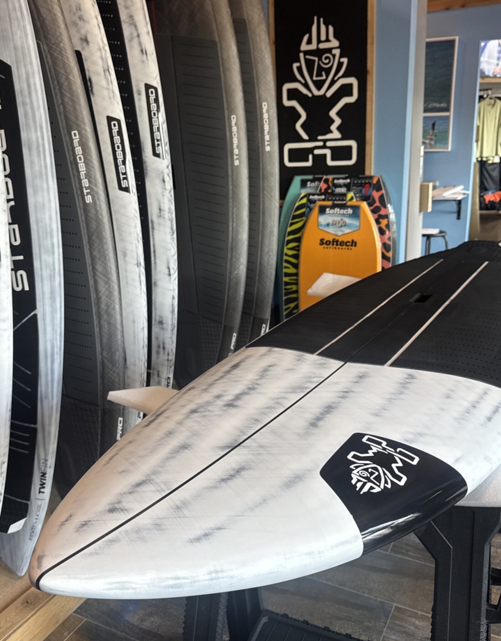 Starboard 2027 STARBOARD PRO 8'6 X 28.75" 121L XTEC CARBON