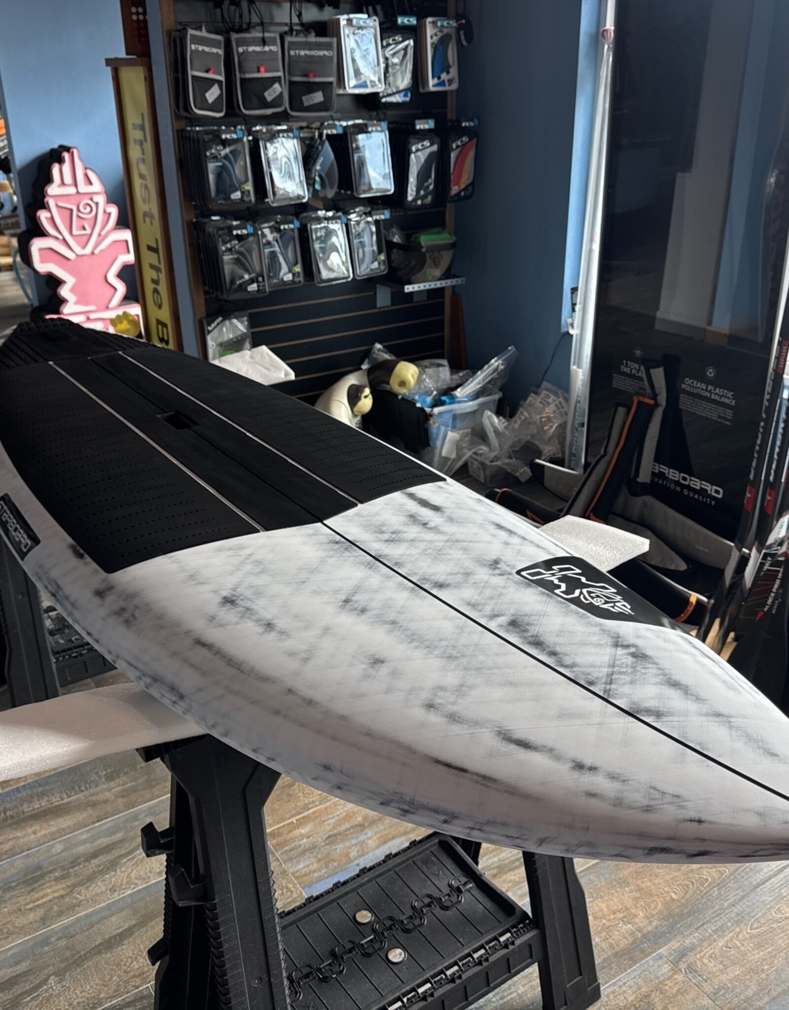 Starboard 2027 STARBOARD PRO 8'0 X 27.75" 106L XTEC CARBON