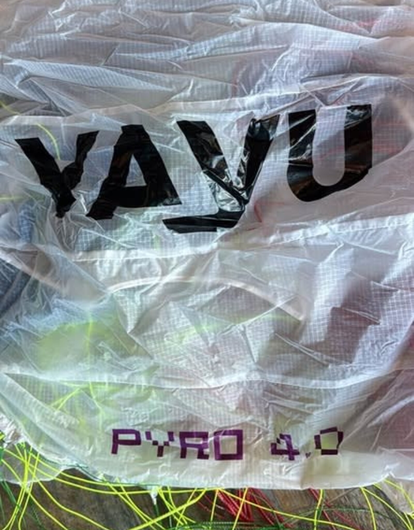 VAYU VAYU PYRO PARAWING 4M - DEMO