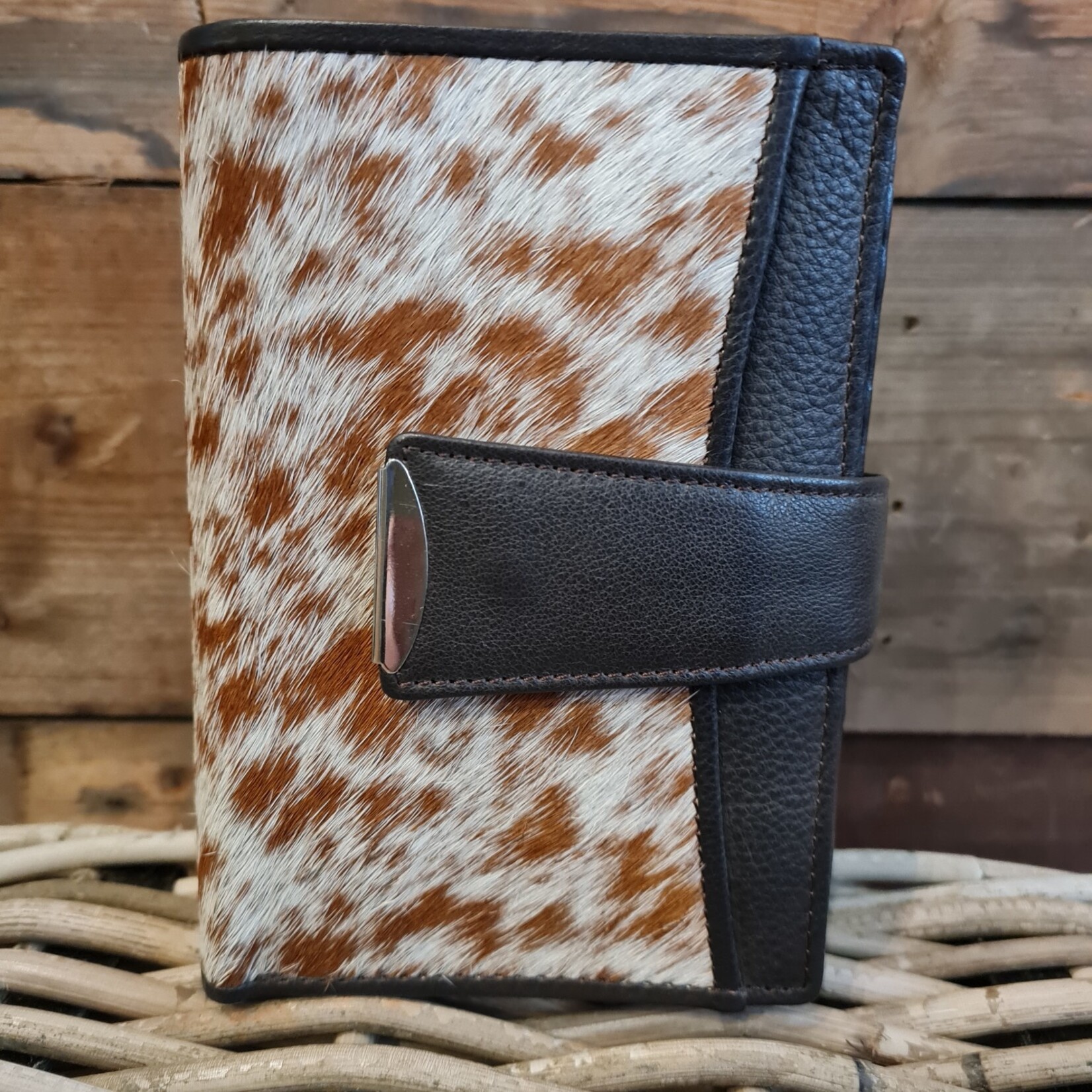 CF Cow Hide Hairon Wallet  White/brown Leather