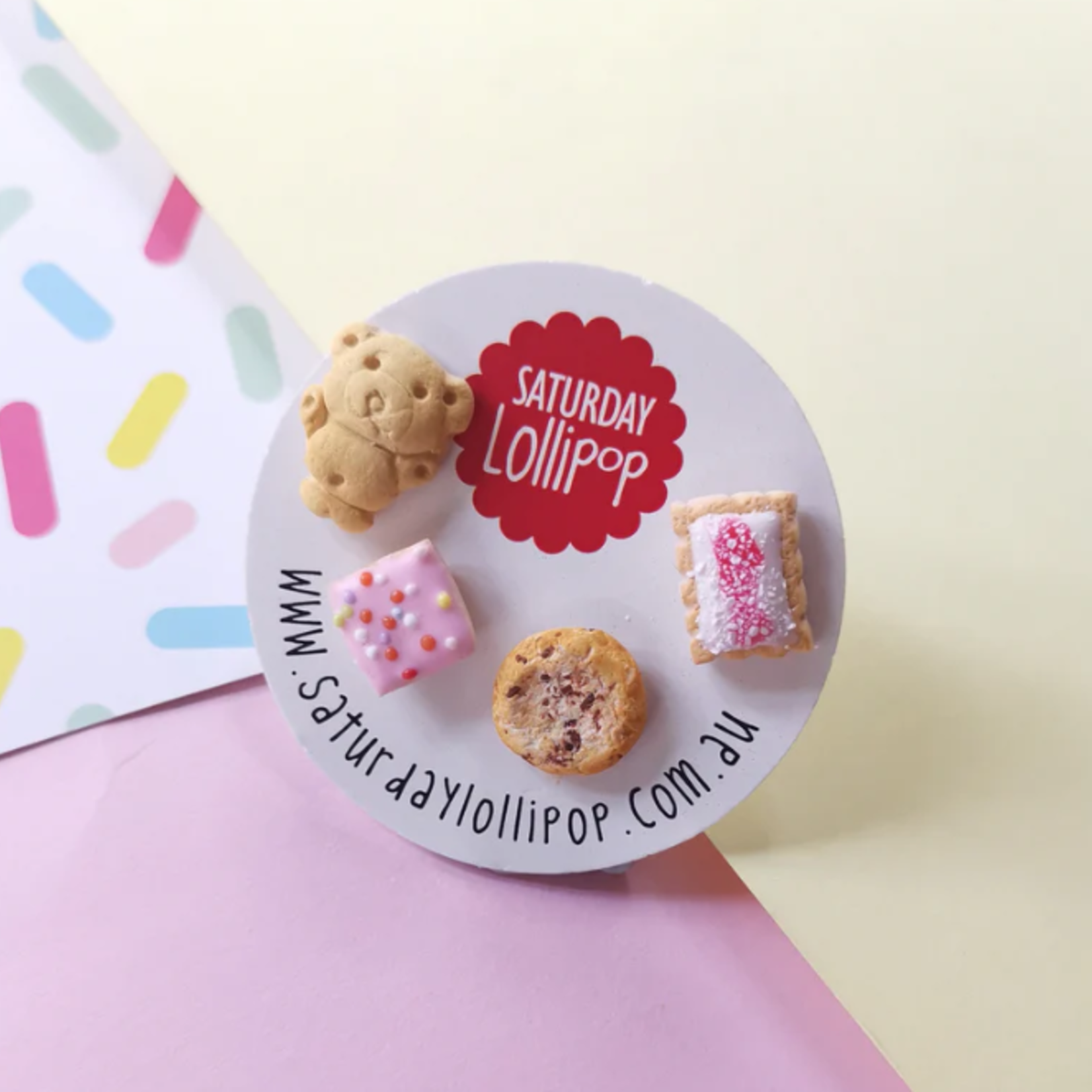 Biscuit Tin Mix Studs 4 Pack