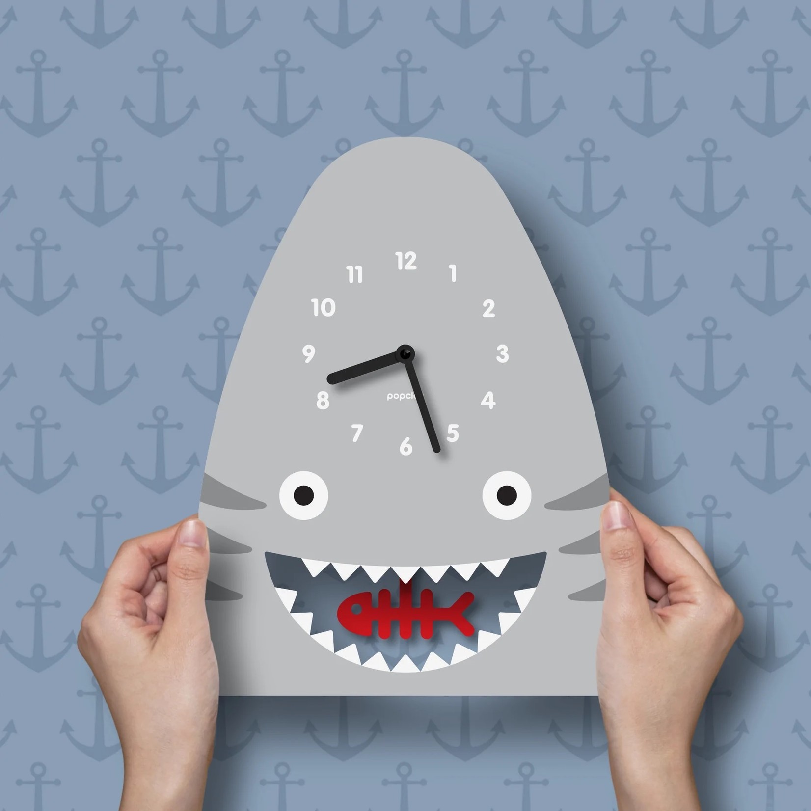 MODERN MOOSE CLOCK SHARK