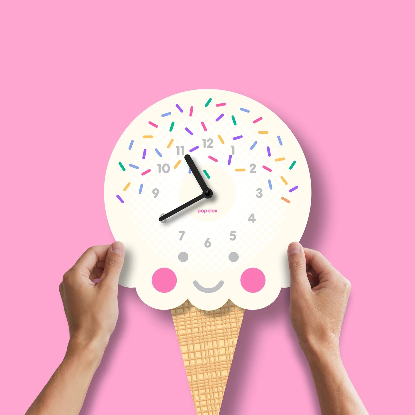 MODERN MOOSE CLOCK ICE CREAM