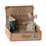 MAILEG Mum & Dad mice in cigar box