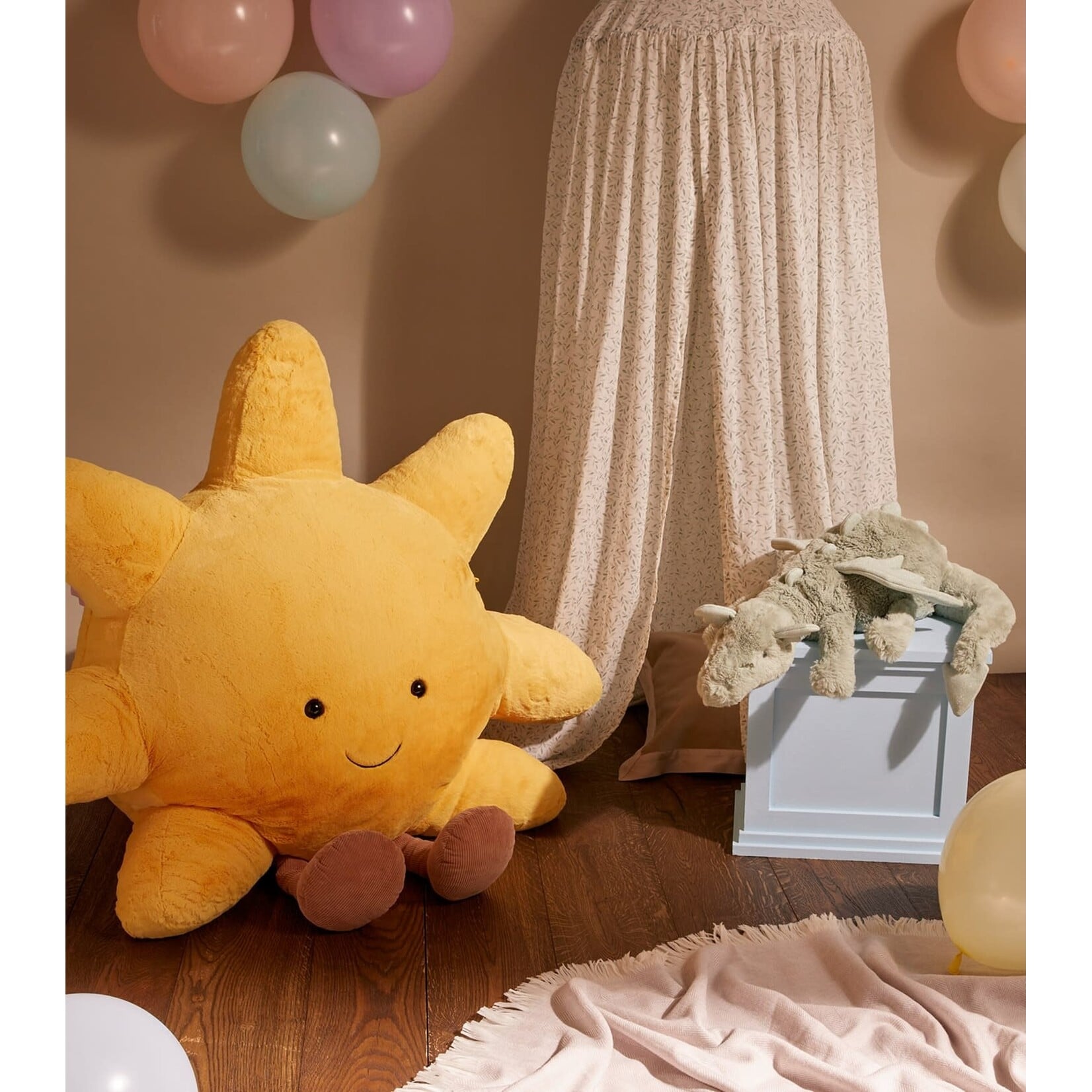 JELLYCAT Amuseables Sun Gigantic