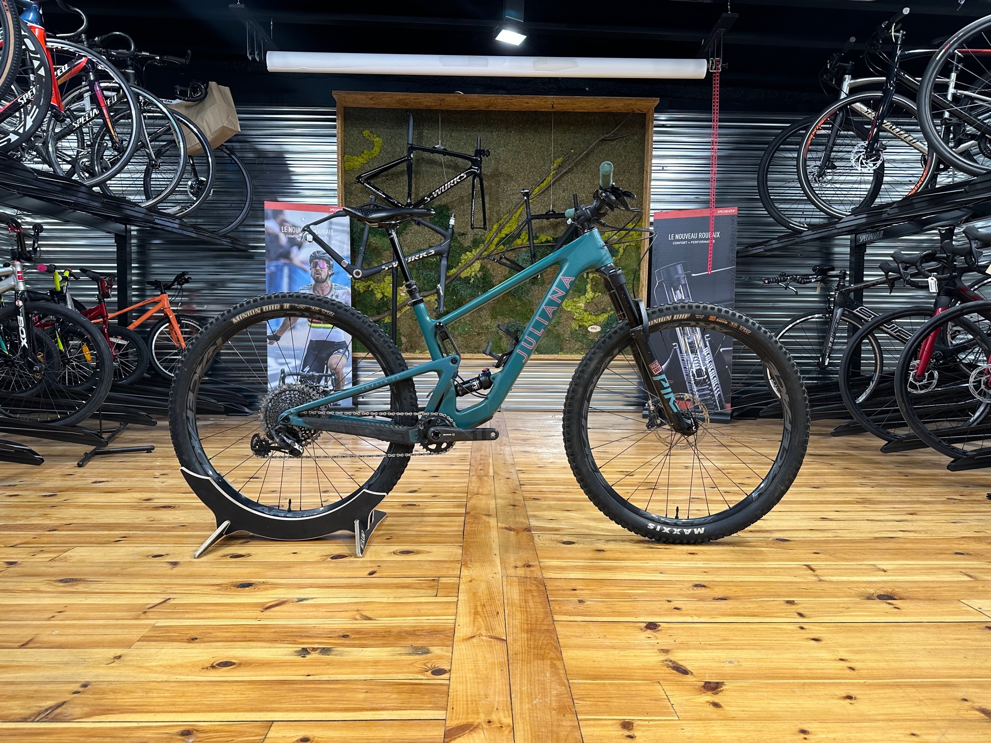 Logo Juliana Velo Velo Juliana JULIANA Maverick CC X01 2022 Vélo