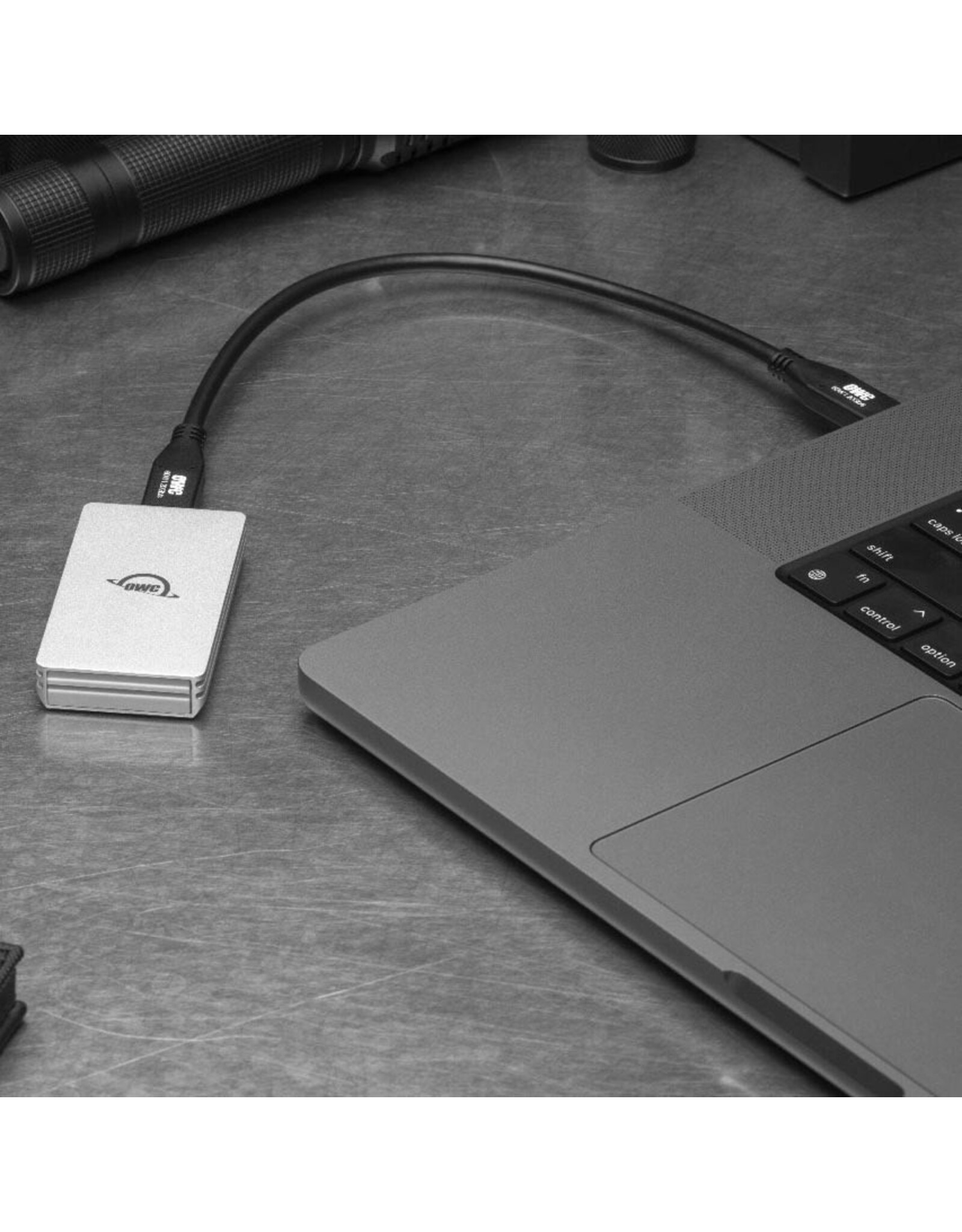 OWC OWC 1TB Envoy USB 3.2 (10Gb/s) Bus-Powered Portable NVMe SSD