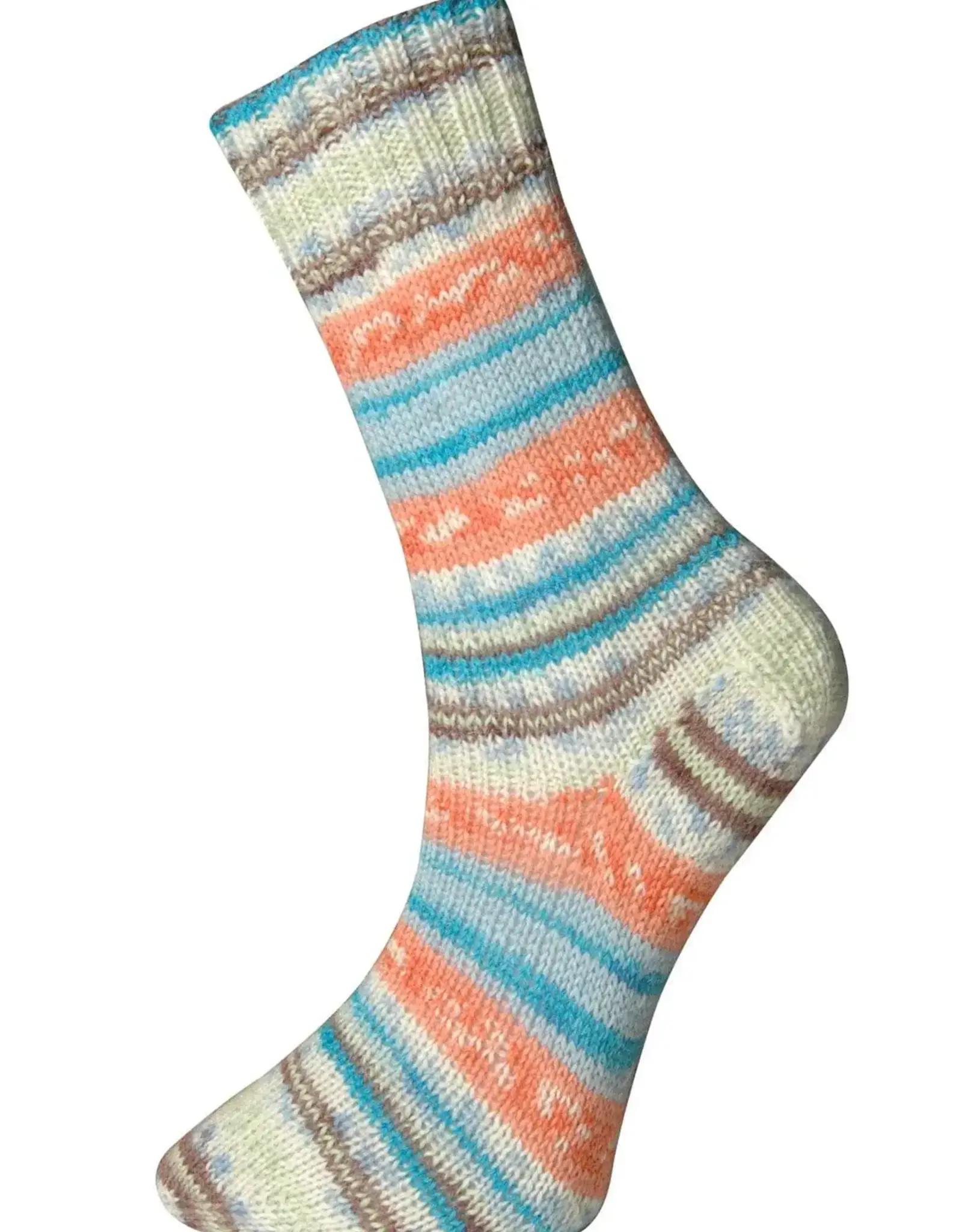 Universal Yarn Saunter by Universal Yarns