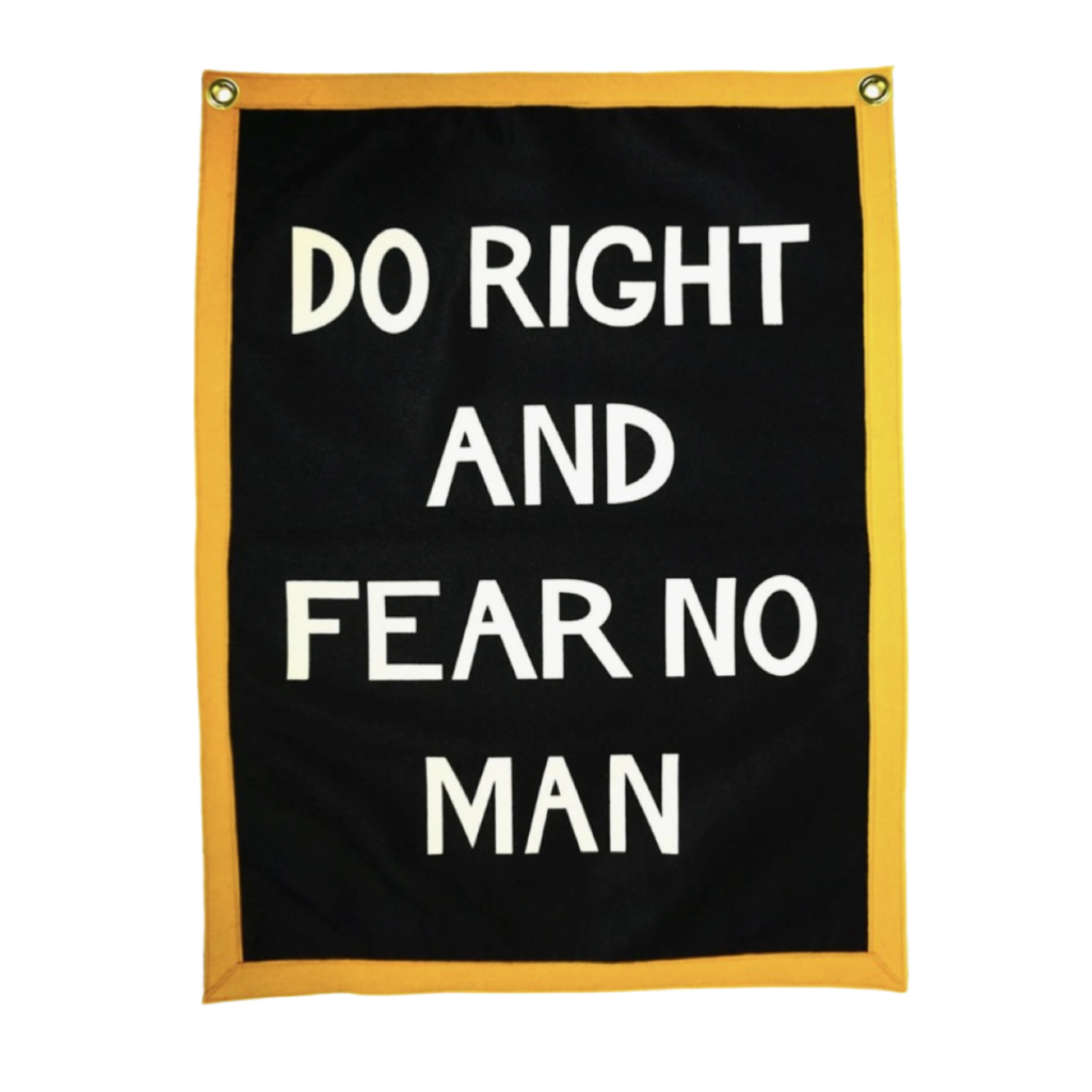 Oxford Pennant Do Right And Fear No Man Pennant