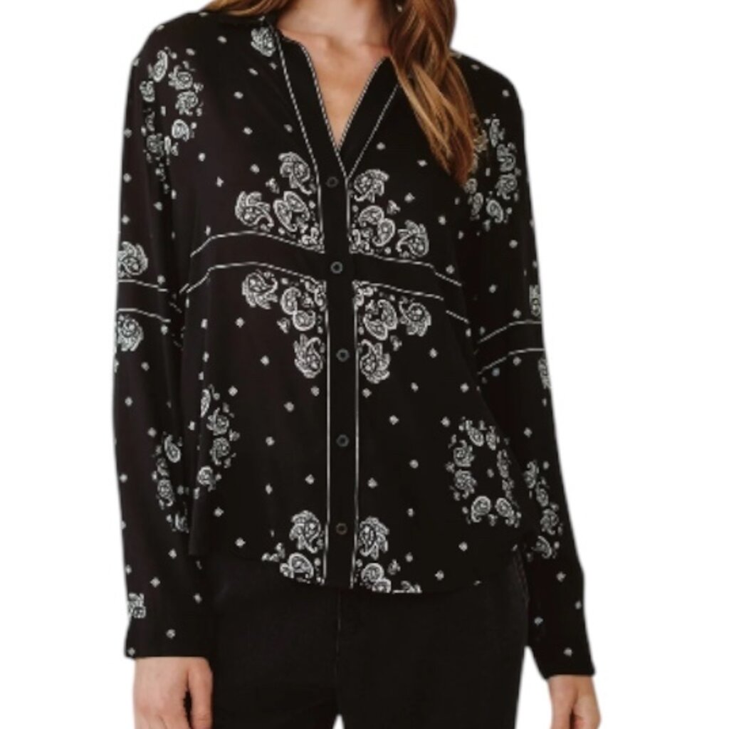 CLASSIC BUTTON DOWN BANDANA PRINT