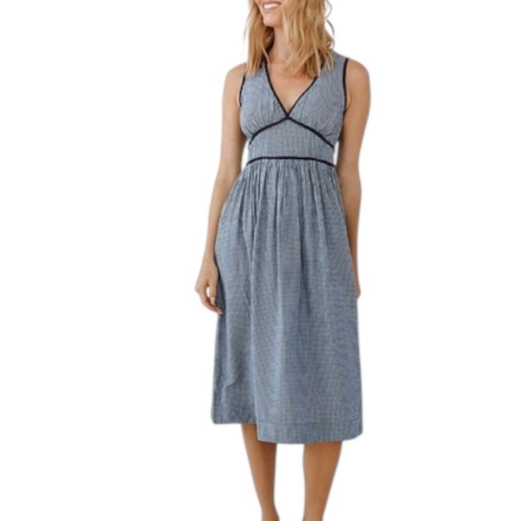 FIT & FLARE V-NECK MIDI DRESS NAVY MICRO GINGHAM