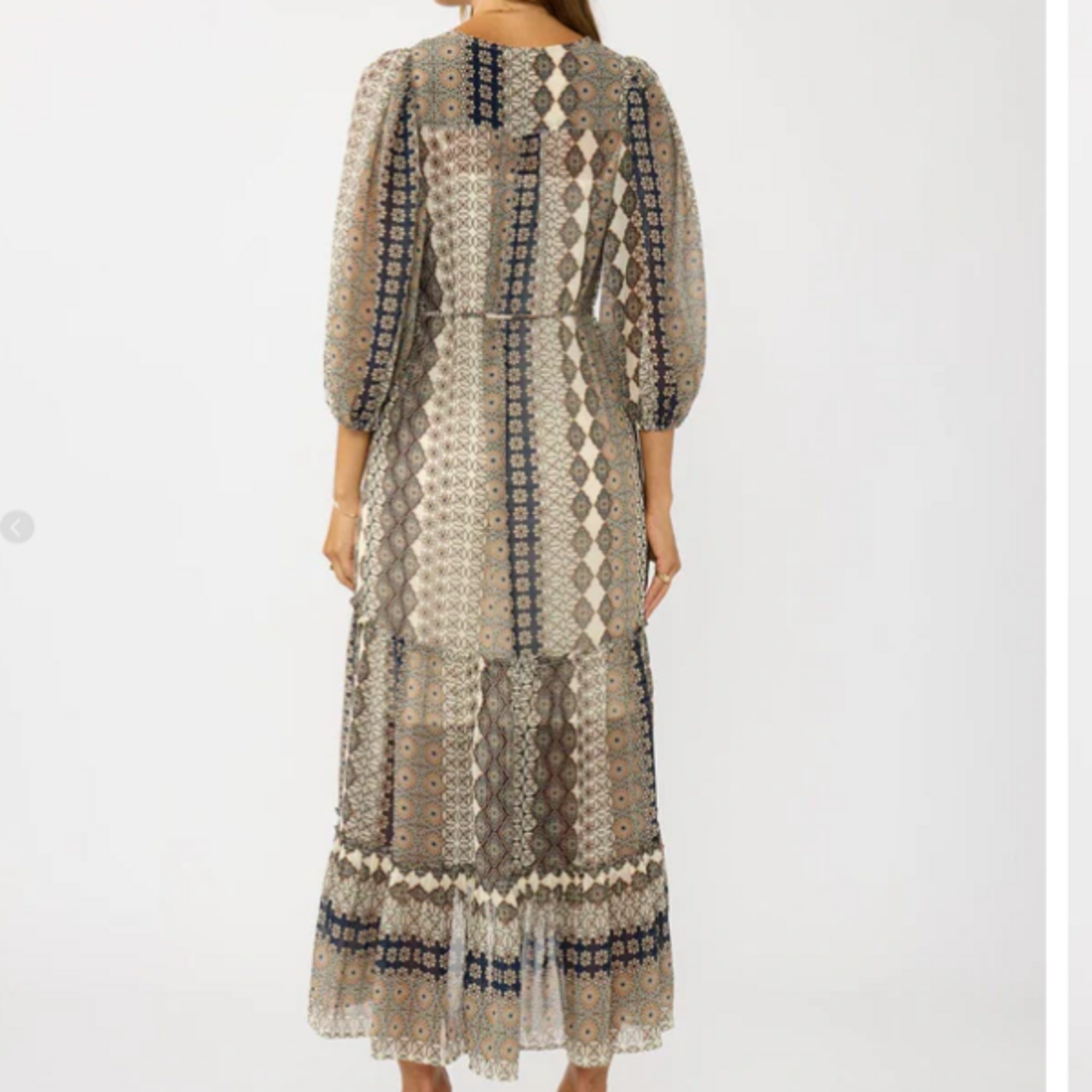 3/4" SLV HIGH LOW TIERED MAXI DRESS W/ SPAGHETTI SELF BELT