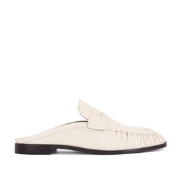 BETZY MULE LOAFER CREME AS SIZED