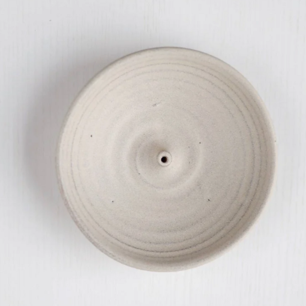 GRAVESCO POTTERY Incense Burner in Cream