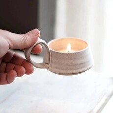 GRAVESCO POTTERY Tea Lite Candle Holder in Cream