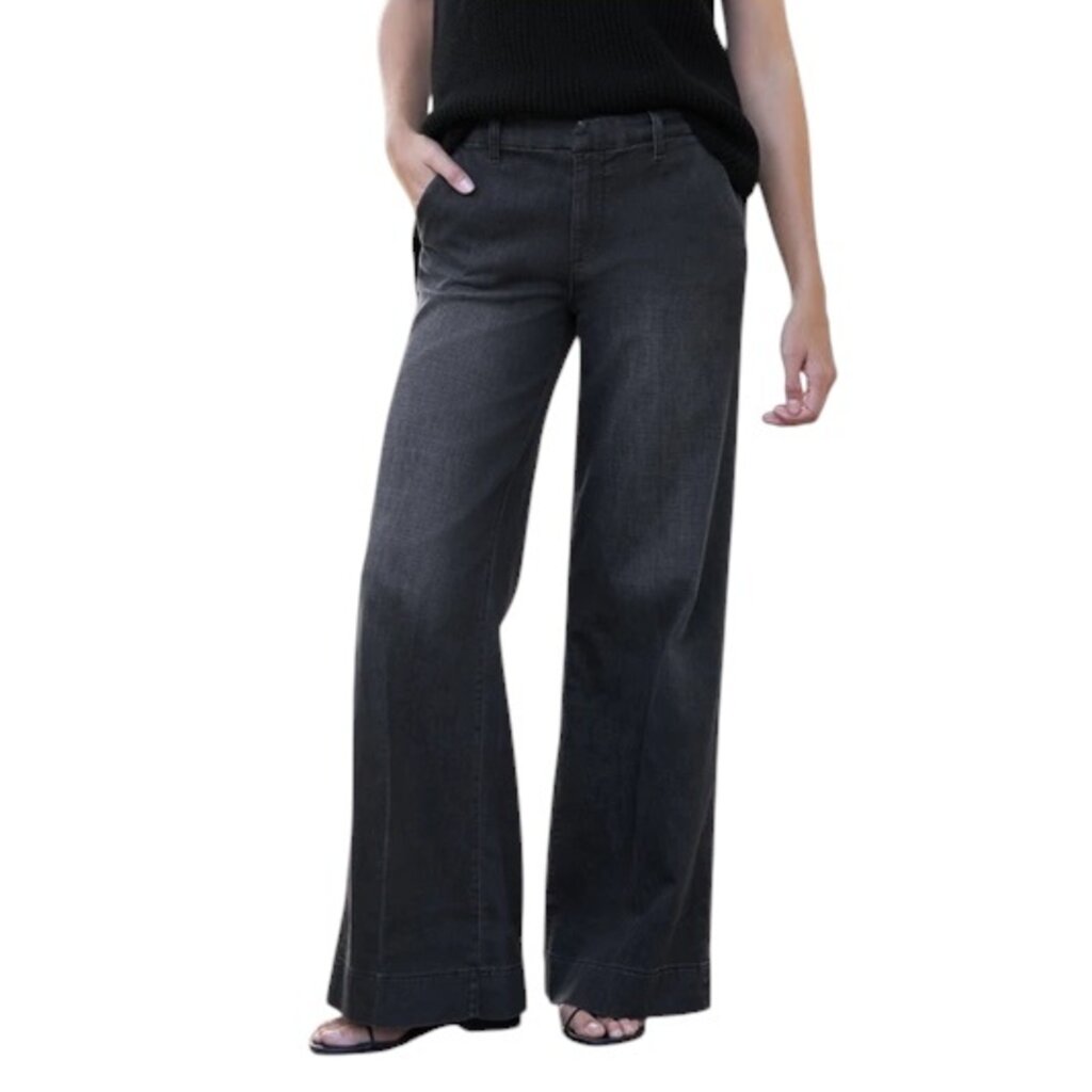Frank & Eileen West Village NYC Trouser Washed Black Denim