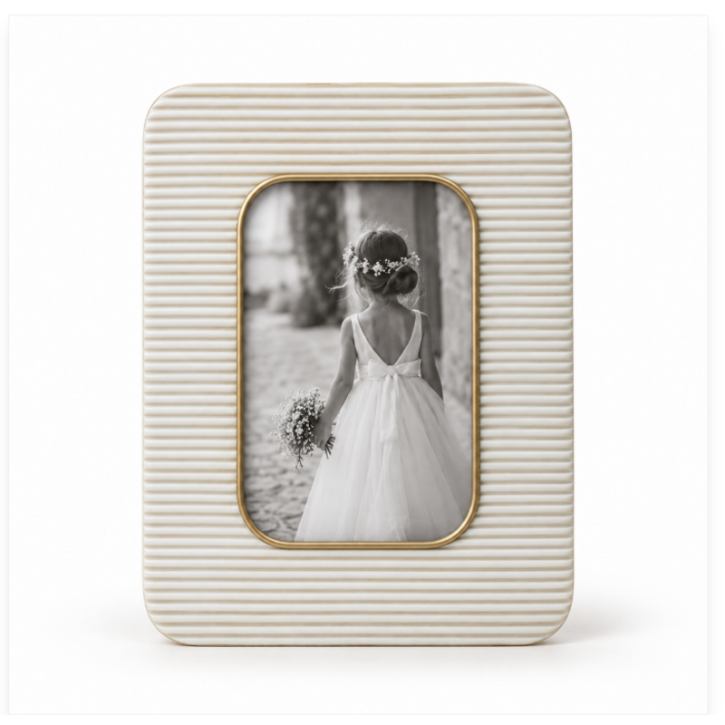 Resin Ribbed Photo Frame with Brass Inlay (Holds 4" x 6" Photo)