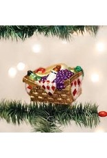 OLD WORLD CHRISTMAS PICNIC BASKET