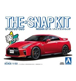Aoshima 1/32 Nissan GT-R (Vibrant Red) snap