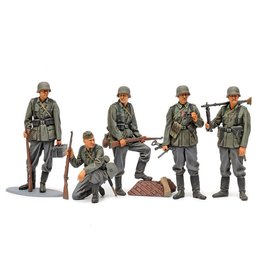 Tamiya 1/35 German Infantry Set Mid WWII