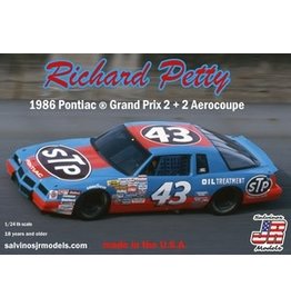 Salvinos JR 1/24 Richard Petty 1986 Pontiac 2+2 Plastic Model Car Kit