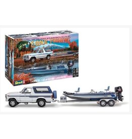 Revell Monogram 1/24 1980 Ford Bronco with Bass Boat
