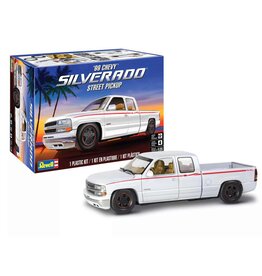 Revell Monogram 1/25 99 Chevy Silverado Street Pickup