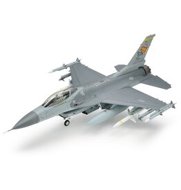 Tamiya 1/32 F-16CJ Fighting Falcon